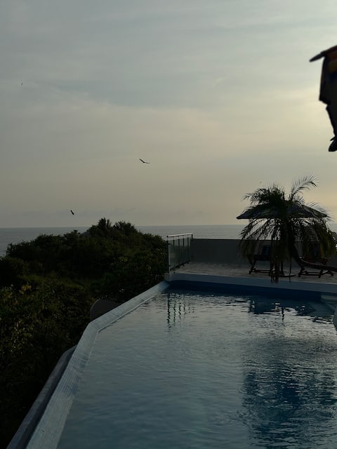 Maku oceanfront house