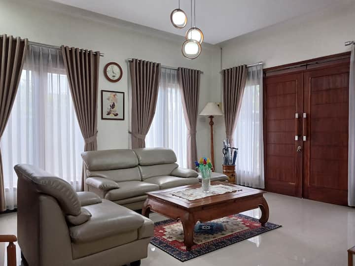 Corner House - Bandung