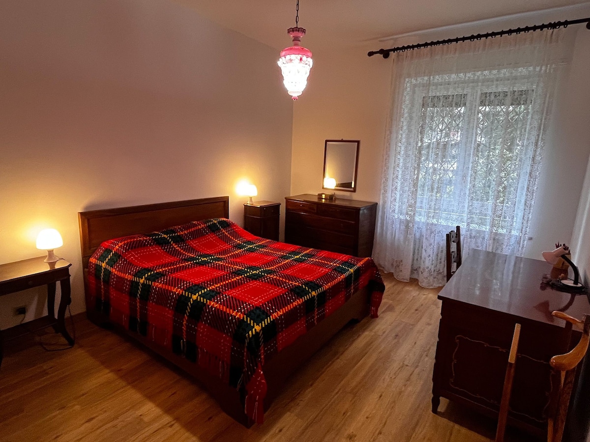 غرفة النوم 1