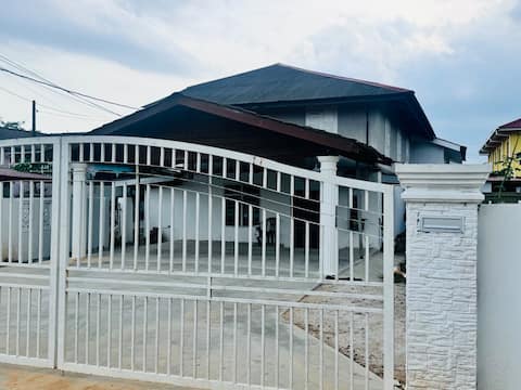 Nuha Wooden House Ktrg (gated) budget
village house