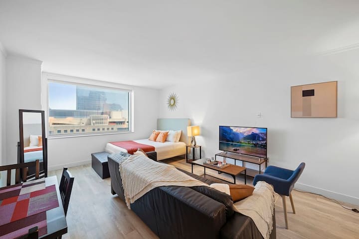 Trendy Cozysuites Studio Near Boardwalk | Sleeps 4 - Atlantic City, NJ