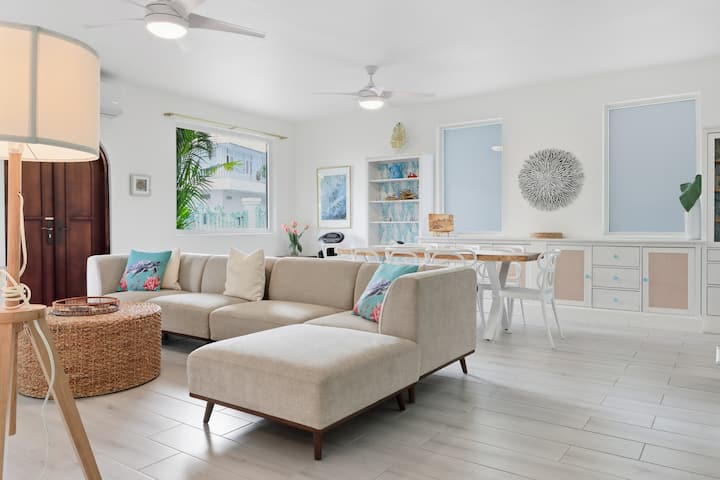 Luxury Villa W/ Pool | Sleeps 12 | San Juan - San Juan