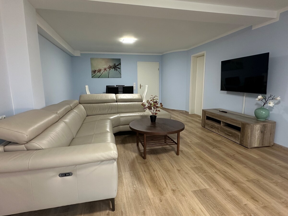 Top Airbnb: Beautiful and spacious apartment in Marienthal