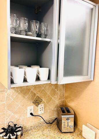 Spectacular Beach Front 3Bedroom gallery image 5