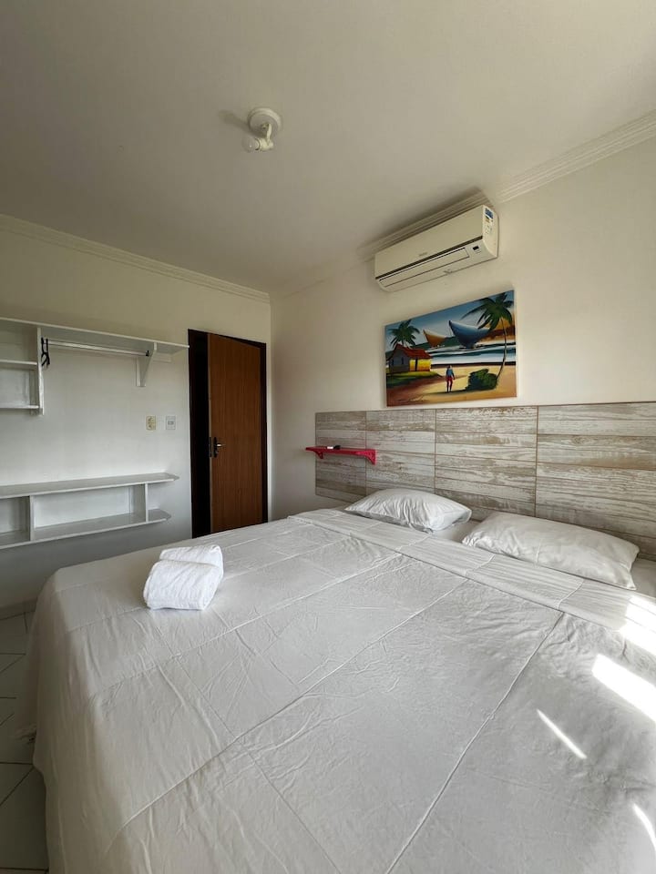 الجناح الخلفي العلوي.