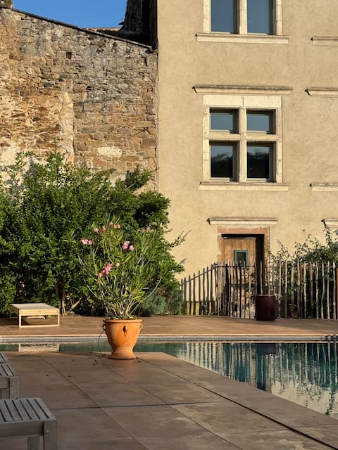 Charming house
The Bohemian Orangery