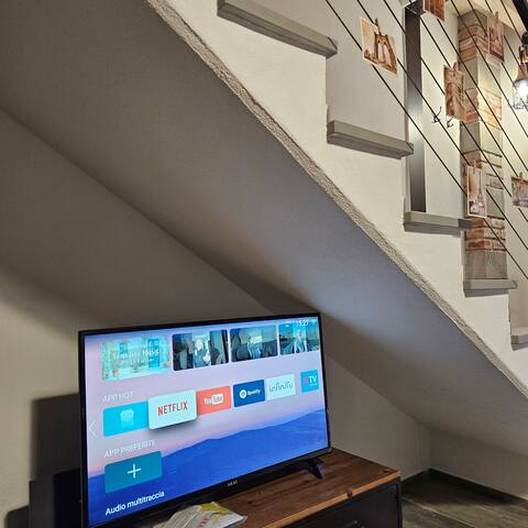 Top Airbnb: Como Lake Loft Industrial in Lecco