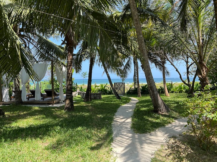 Dolphin House Galu Beach