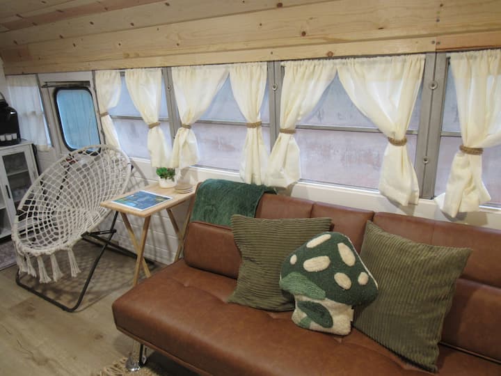 Divan Futon me dyshek me shkumë 