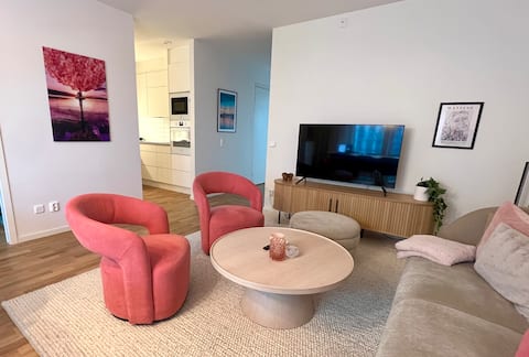 Pink Patio - Cozy Modern Scandinavian Apartment