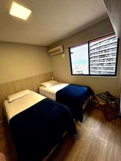 Foto do anúncio de Flat Luxo 2 quartos com vista mar a 100m Beira Mar em Meireles, Fortaleza