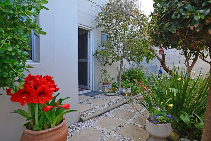 Ocean Echo Melkbosstrand gallery image 2