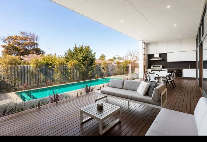 Beach Paradise gallery image 4