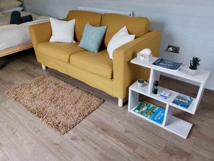 Beachside Cozy Cabin With Mountain Views - Kyle of Lochalsh