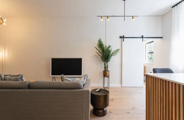 Upmarket and Luxury Apartment