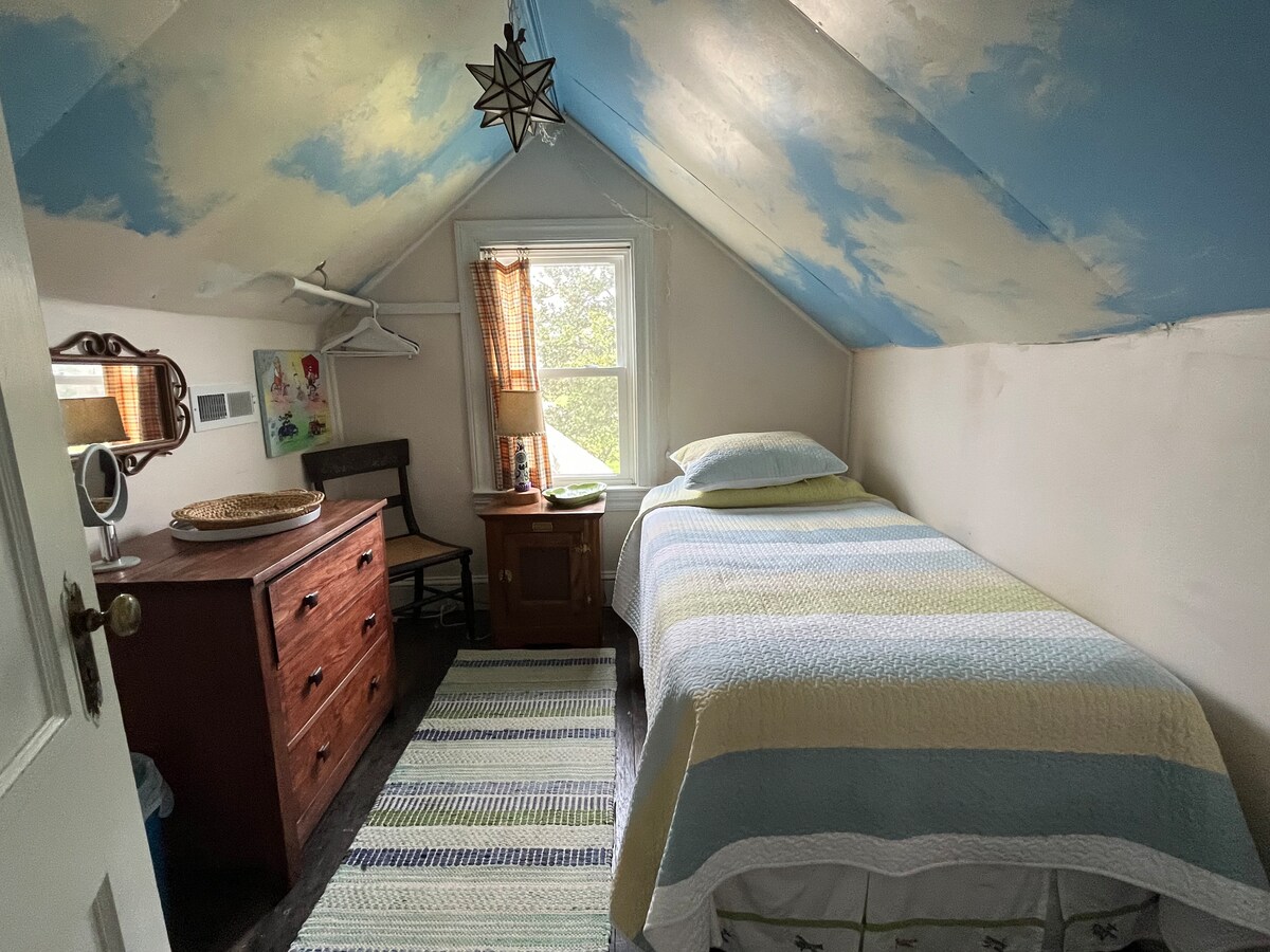 საძინებელი 4