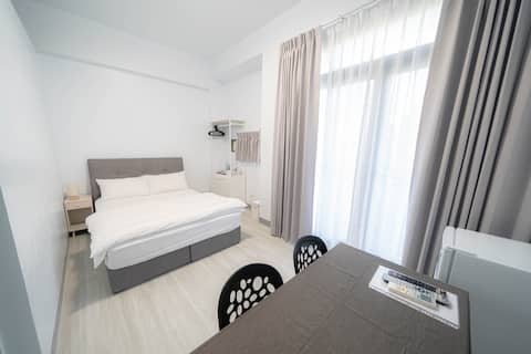 H near Yunlin University of Science and Technology/near Douliu Night Market/free treatment/smart TV