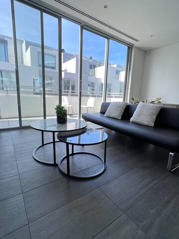 Dockland harbour view house gallery image 4