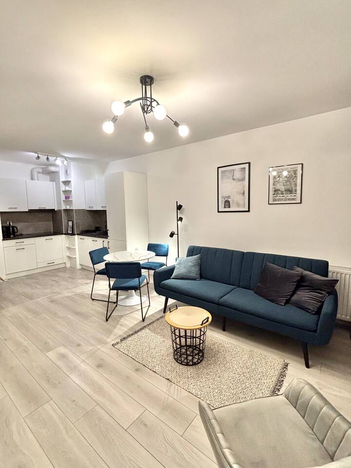 Apartment 8