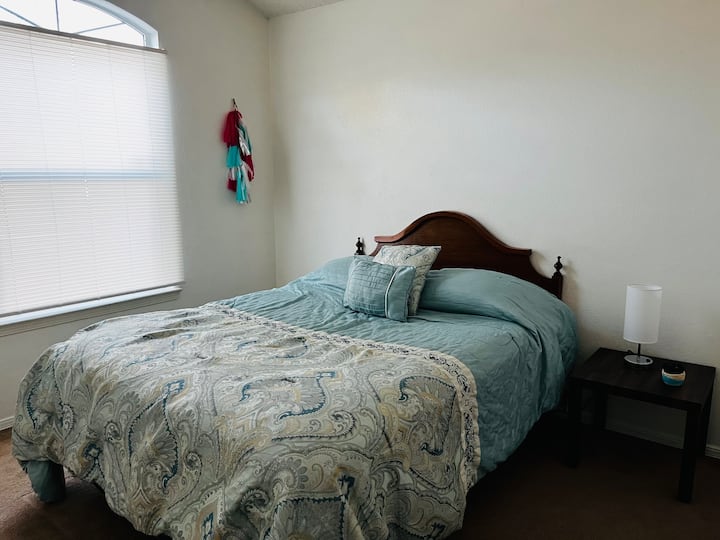 غرفة النوم 1