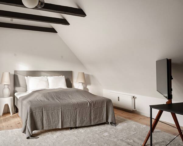 Luxury 3-Story Penthouse in CPH City Centre gallery image 4