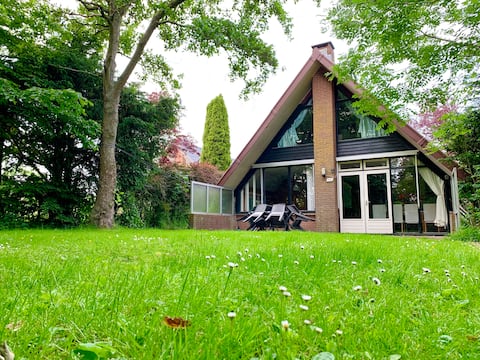 Family bungalow in West Friesland (no. 103)