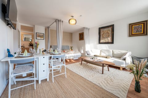 Successful Airbnb property: 60 sqm in Krefeld near Düsseldorf in Krefeld