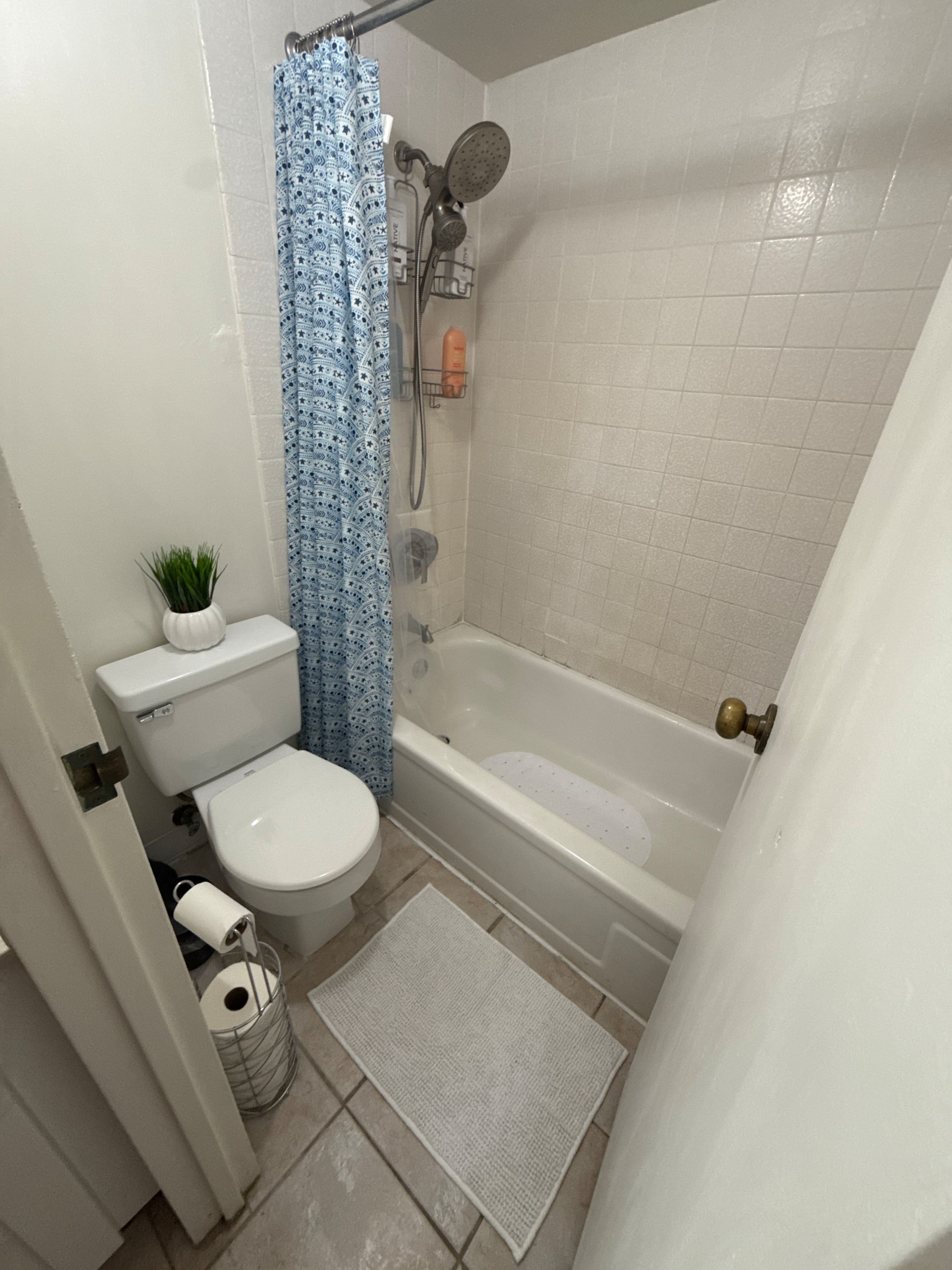 Condo in Honolulu · ★5.0 · 1 bedroom · 1 bed · 1 bath - Image 9