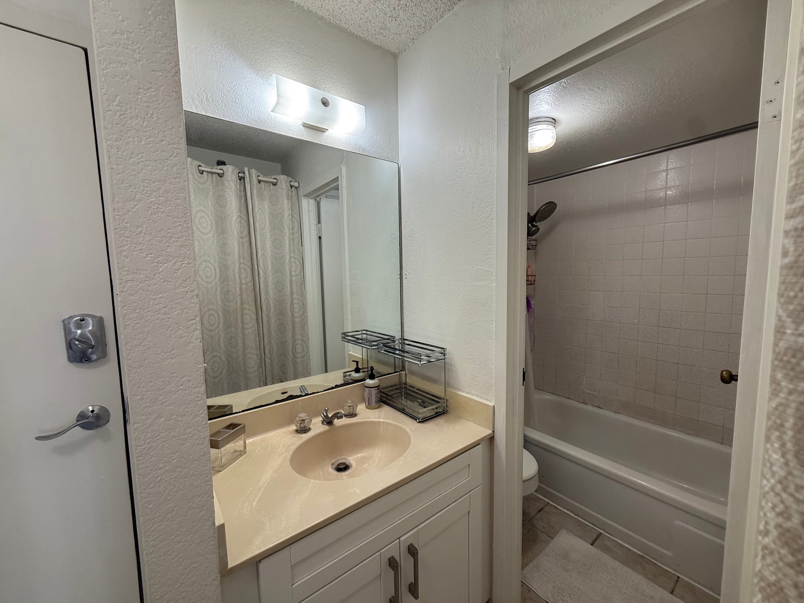 Condo in Honolulu · ★5.0 · 1 bedroom · 1 bed · 1 bath - Image 7