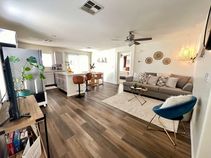 A Luxurious Home In Las Vegas. - Paradise, NV