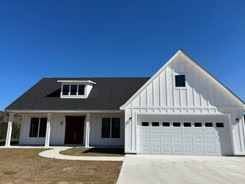 Beautiful Modern Farm House.