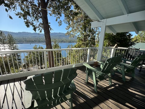 Water Front-Hot Tub- Kayaks -2 Large Decks-Marina