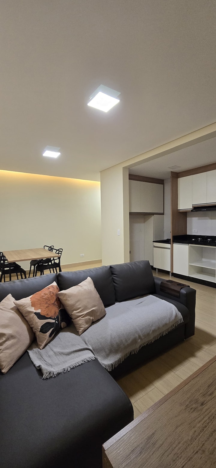 Canapé confortable avec chasse pour vous dégourdir les jambes après votre promenade.