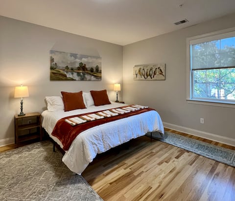 NEW-XL Spacious 2b/2ba Unit - 4