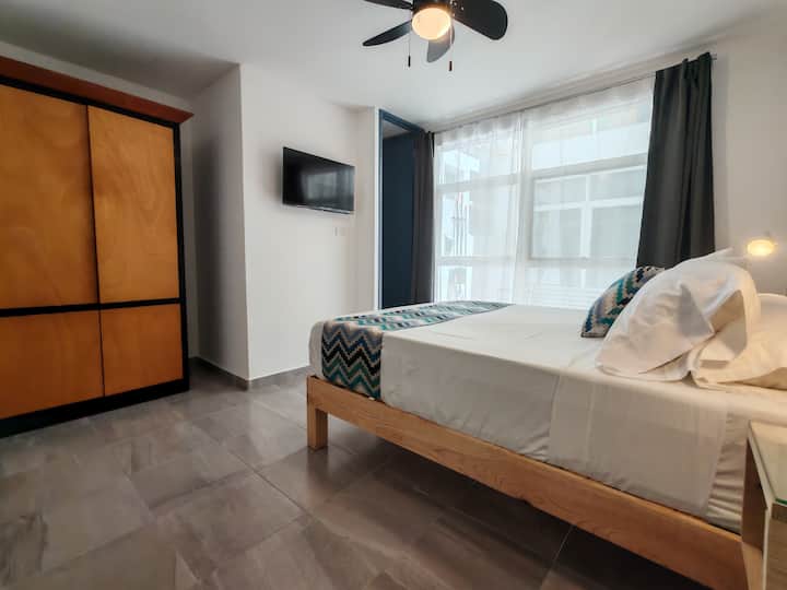 2号卧室，标准双人床