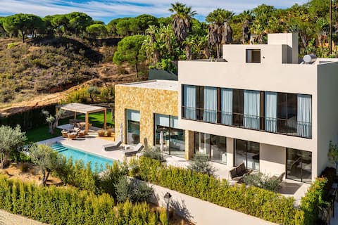 Brand-New Quinta do Lago Villa Heated Pool&Jacuzzi
