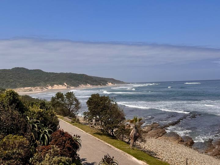 24 On Beach - Morgans Bay