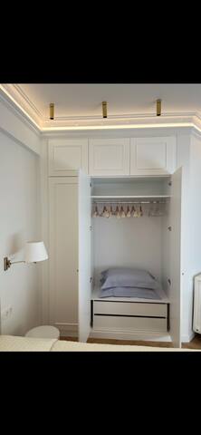 LadyF@Kanari. Luxurious Retreat. Heart of Kolonaki gallery image 5