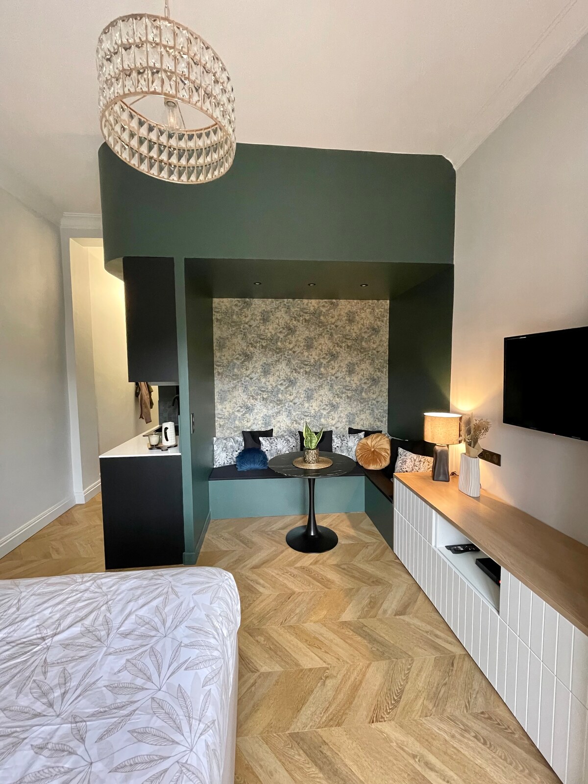 Propriété Airbnb réussie: Charming studio, peaceful stay. à Châtel Guyon