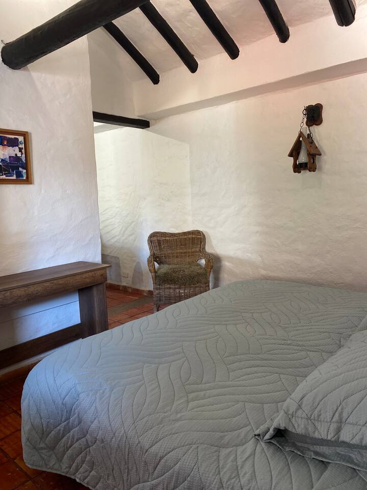 Ambienti i dhomës së gjumit