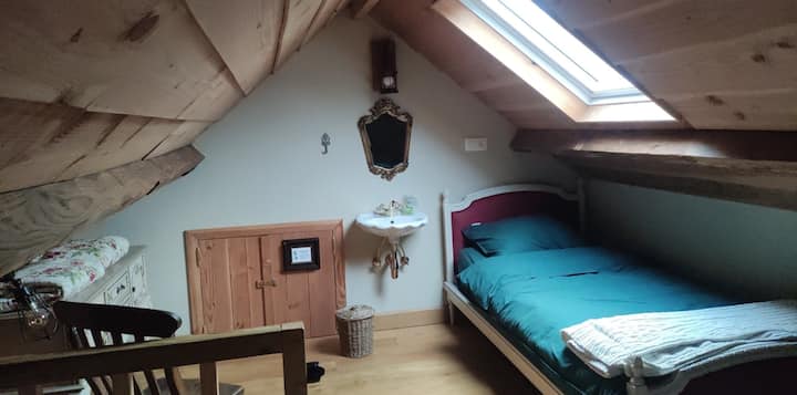Schlafzimmer 4