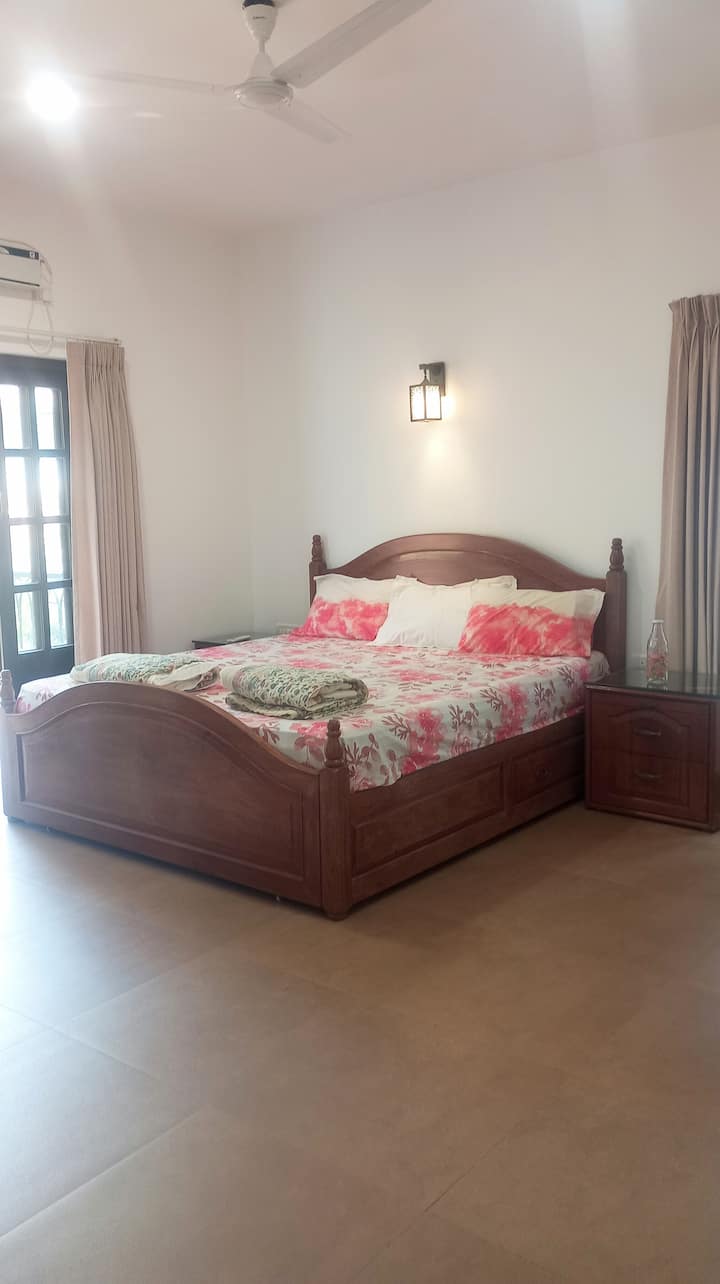 Bedroom 1 image 1