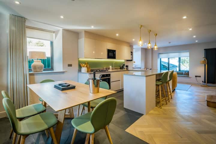 Owl Barn At The Heaning Estate, Sleeps 6.*new* - Windermere