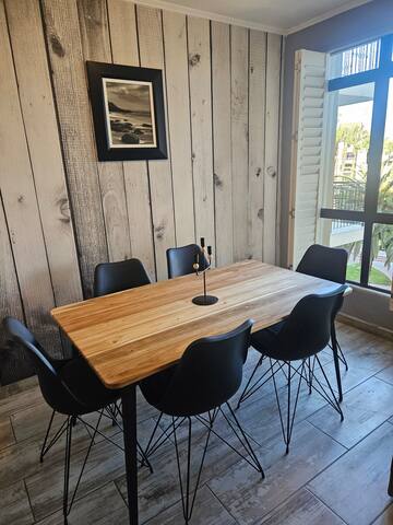 SS Luxury Apartments Island Club gallery image 4