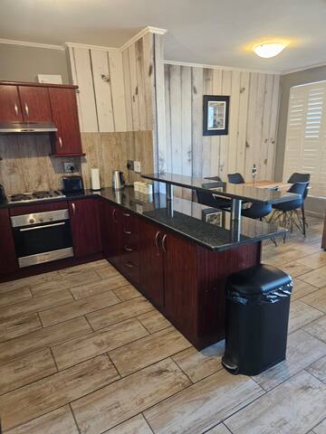 SS Luxury Apartments Island Club gallery image 5