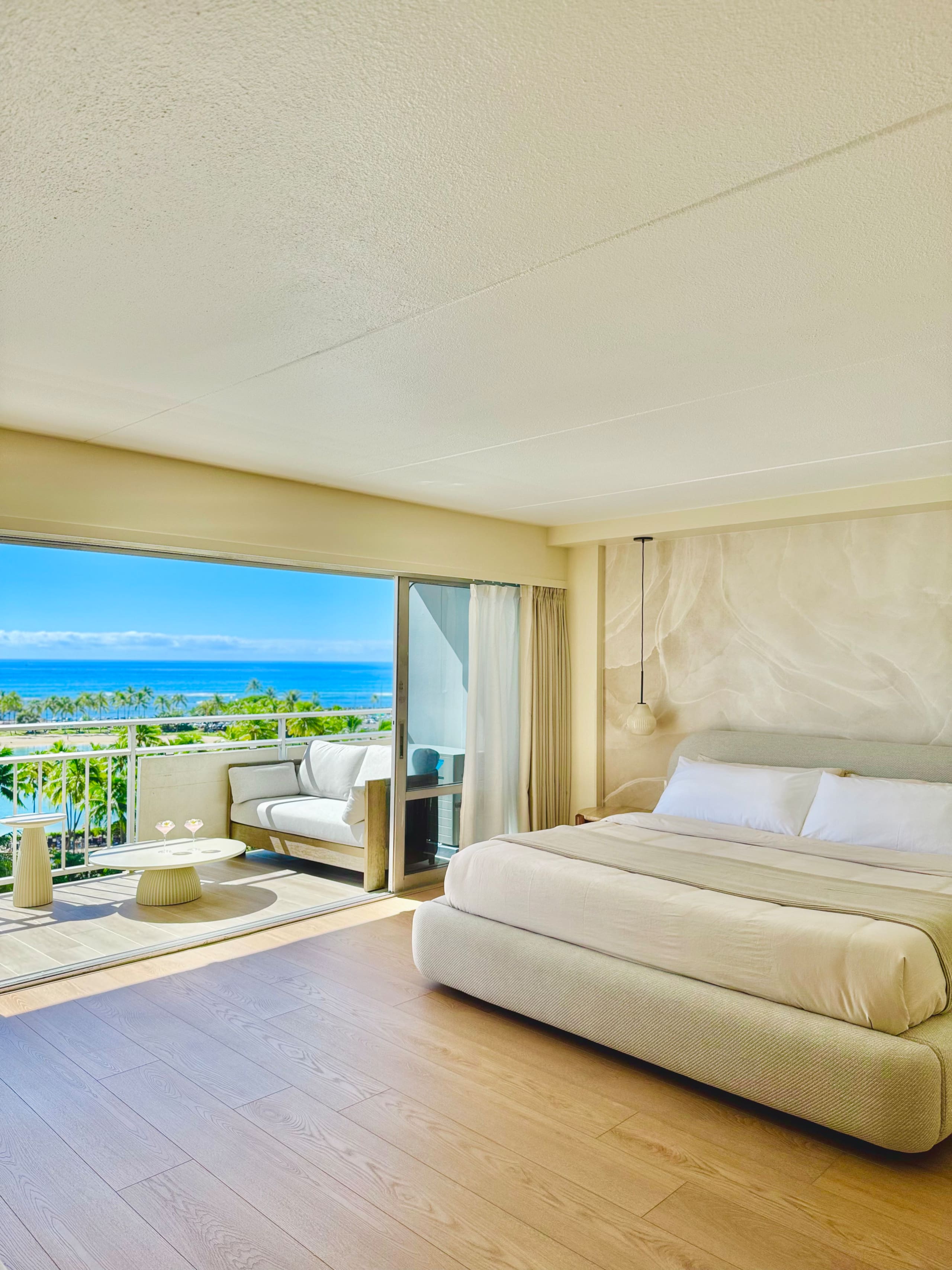 Condo in Honolulu · ★4.92 · 1 bedroom · 2 beds · 1 private bath - Image 12
