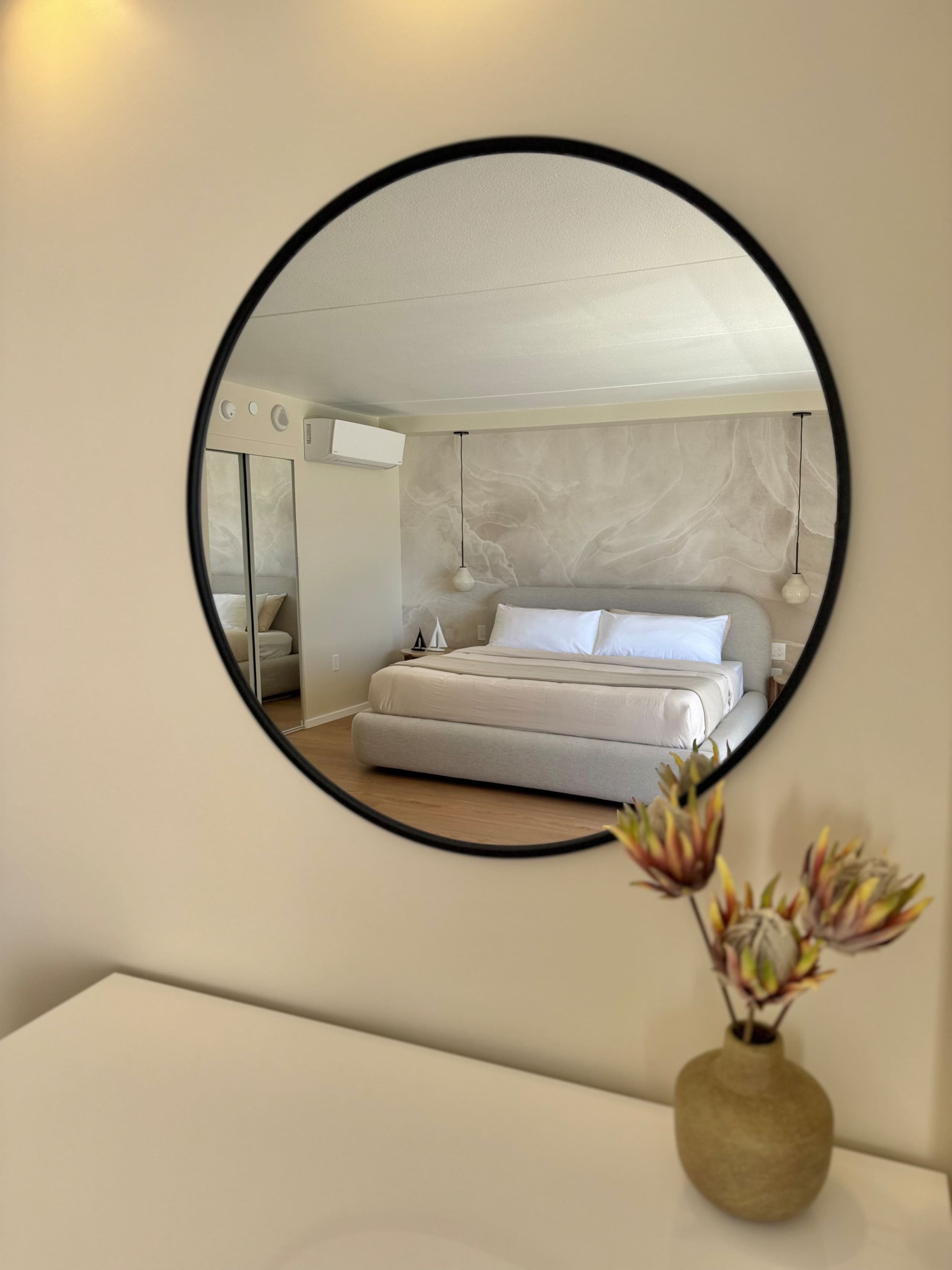 Condo in Honolulu · ★4.92 · 1 bedroom · 2 beds · 1 private bath - Image 18
