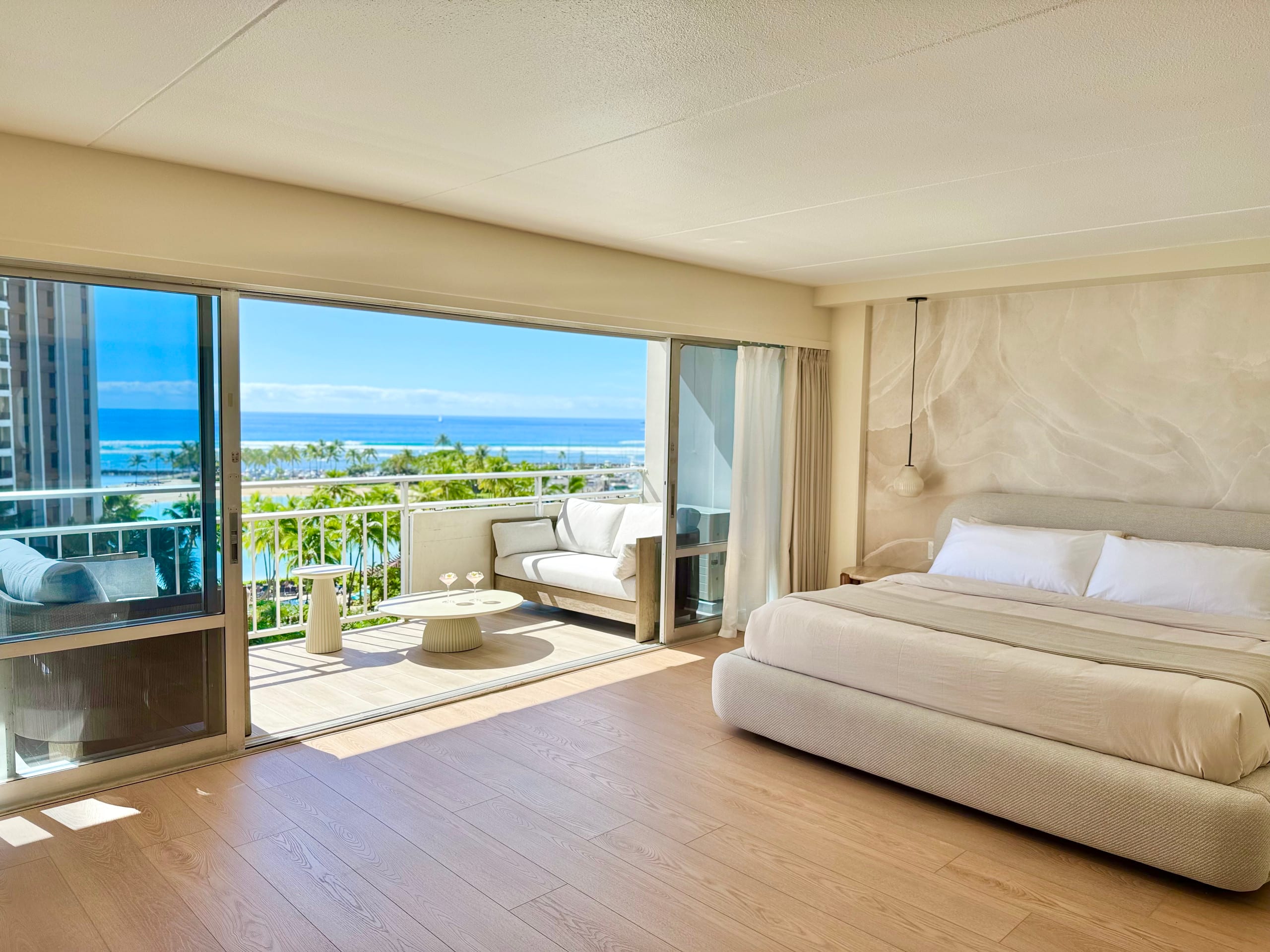 Condo in Honolulu · ★4.92 · 1 bedroom · 2 beds · 1 private bath - Image 13