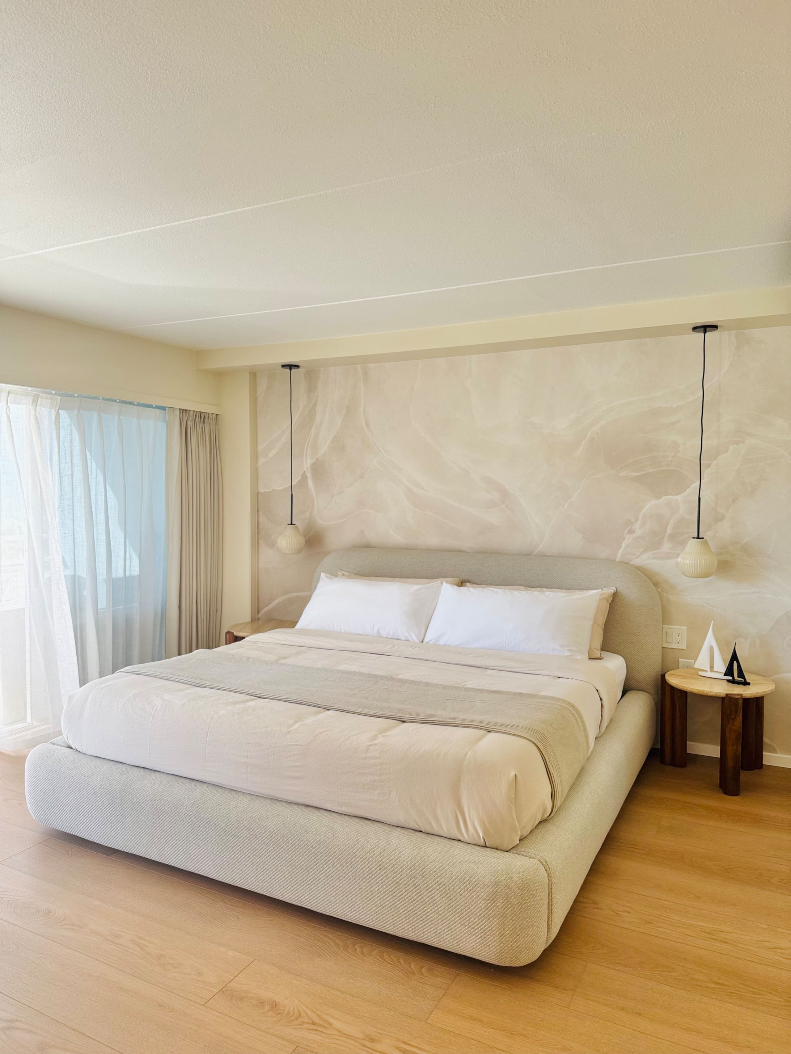Condo in Honolulu · ★4.92 · 1 bedroom · 2 beds · 1 private bath - Image 26