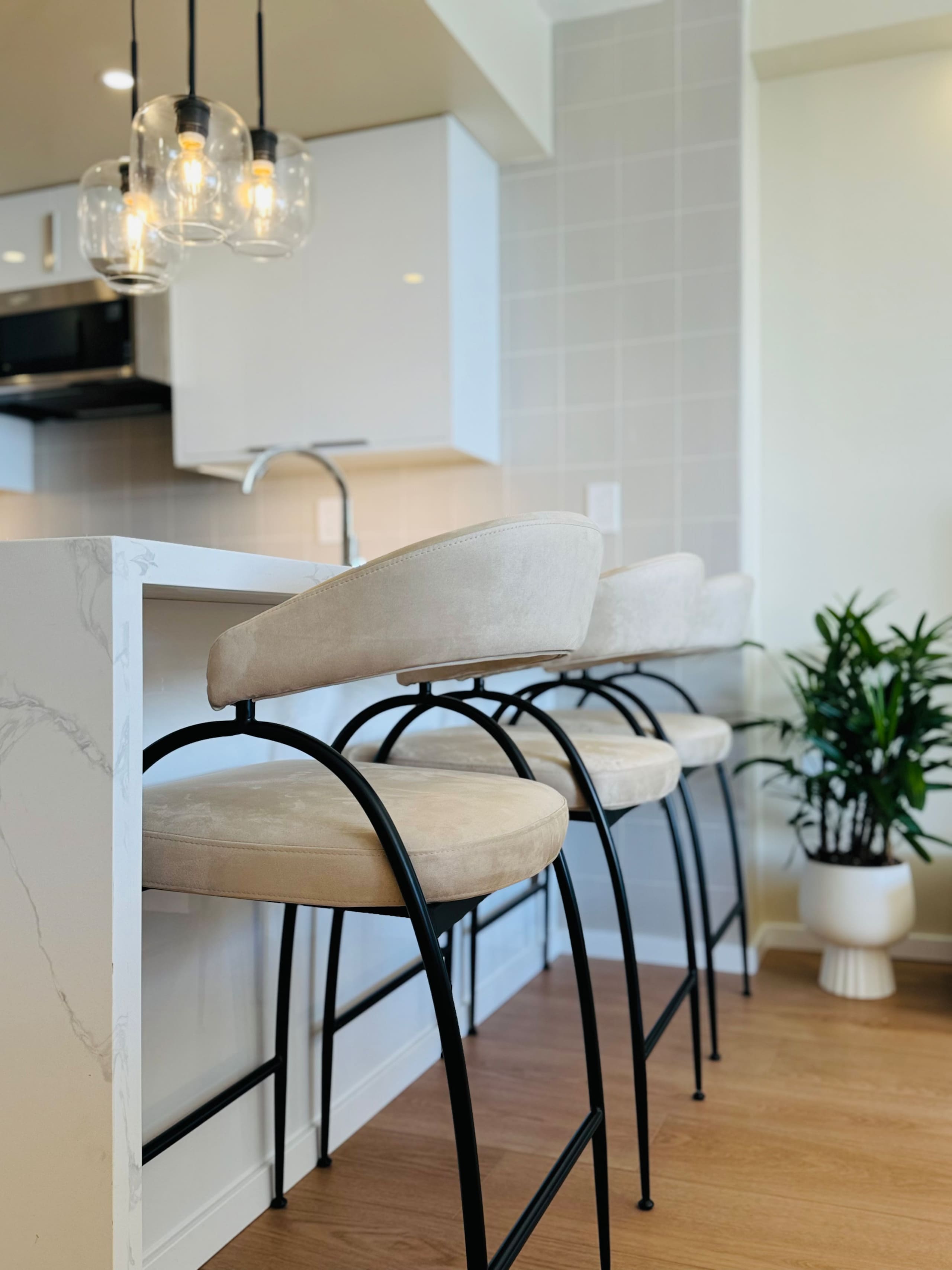 Condo in Honolulu · ★4.92 · 1 bedroom · 2 beds · 1 private bath - Image 32
